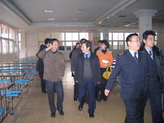 20090305省、市卫生监督所来bet365手机版下载视察工作