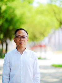 bet365手机版下载副校长陆锋磊