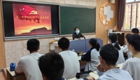 bet365手机版下载高二学生业余党校开学典礼